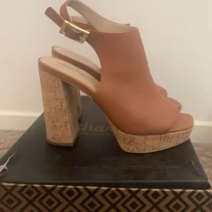 Charles David Imani size 8